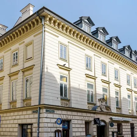 Unicus Palace Old Town - Destigo ホテル 5*