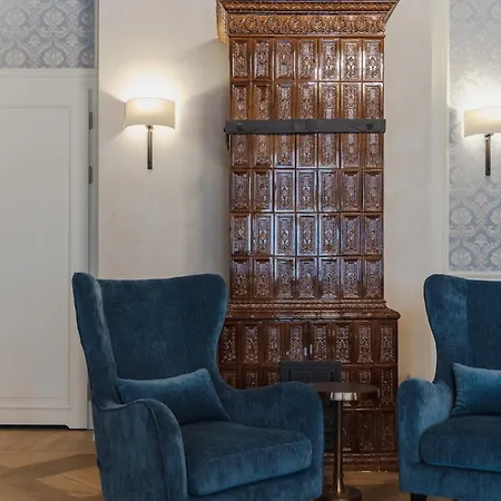 ホテル Unicus Palace Old Town - Destigo 5*