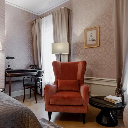 Unicus Palace Old Town - Destigo ホテル 5*