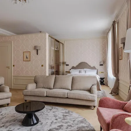 Unicus Palace Old Town - Destigo ホテル 5*