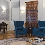 Unicus Palace Old Town - Destigo