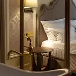 Unicus Palace Old Town - Destigo Otel