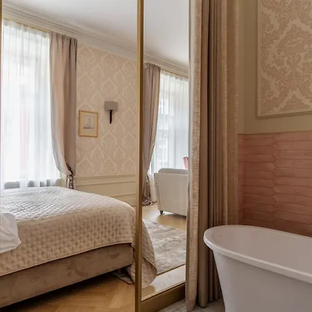 Unicus Palace Old Town - Destigo Hotel Cracóvia