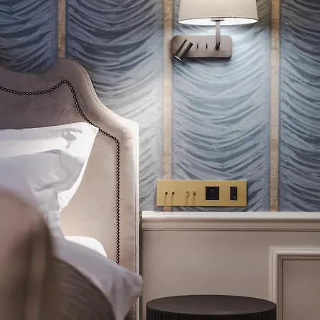 Отель Unicus Palace Old Town - Destigo Краков