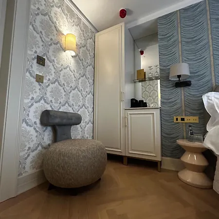 Szálloda Unicus Palace Old Town - Destigo 5*