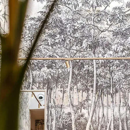 Unicus Palace Old Town - Destigo Отель