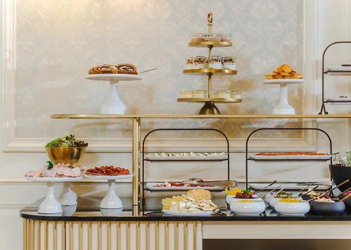 Unicus Palace Old Town - Destigo Hotel